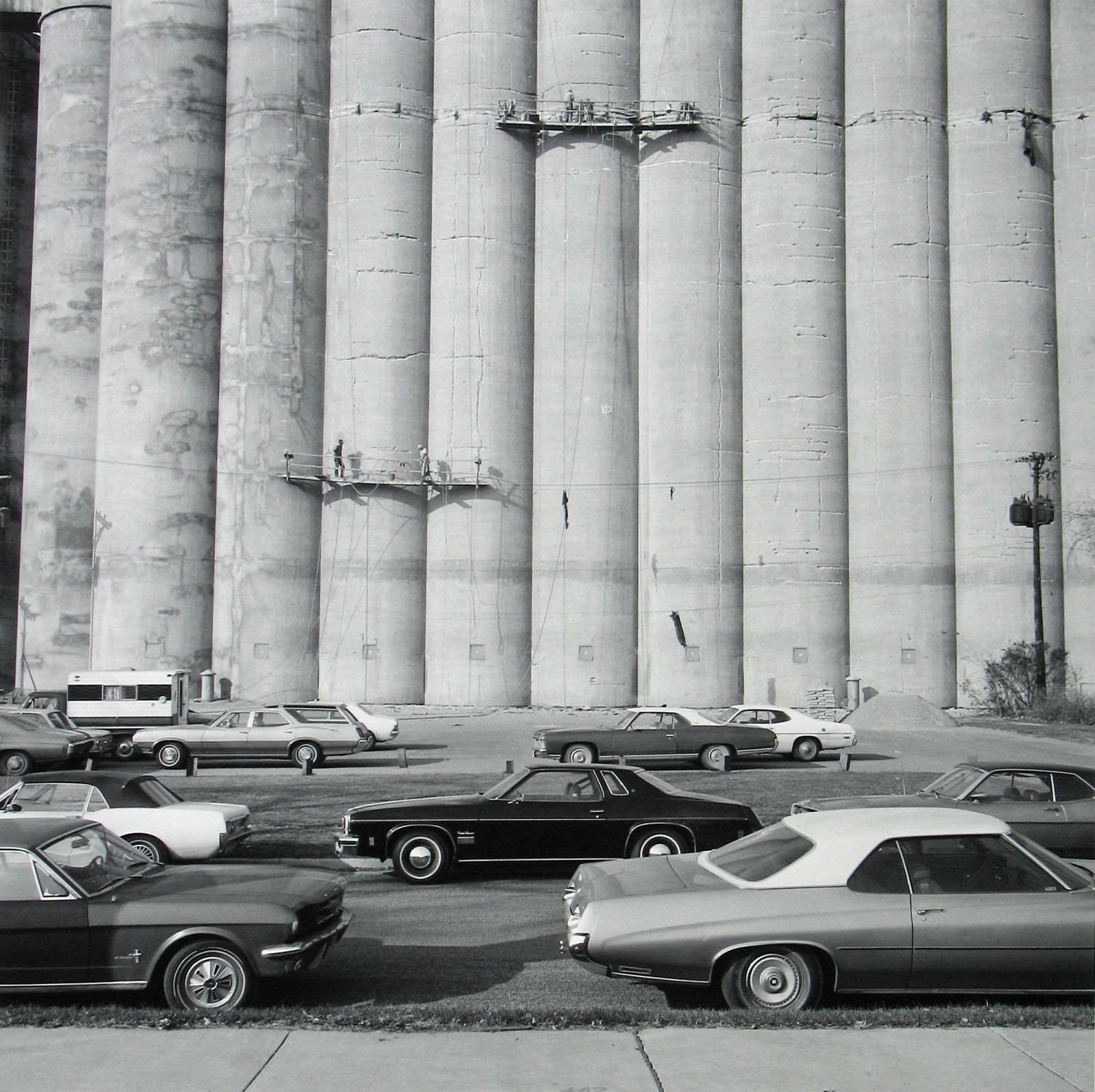 Frank Gohlke, Grain Elevator being Repaired, Minneapolis, 1974