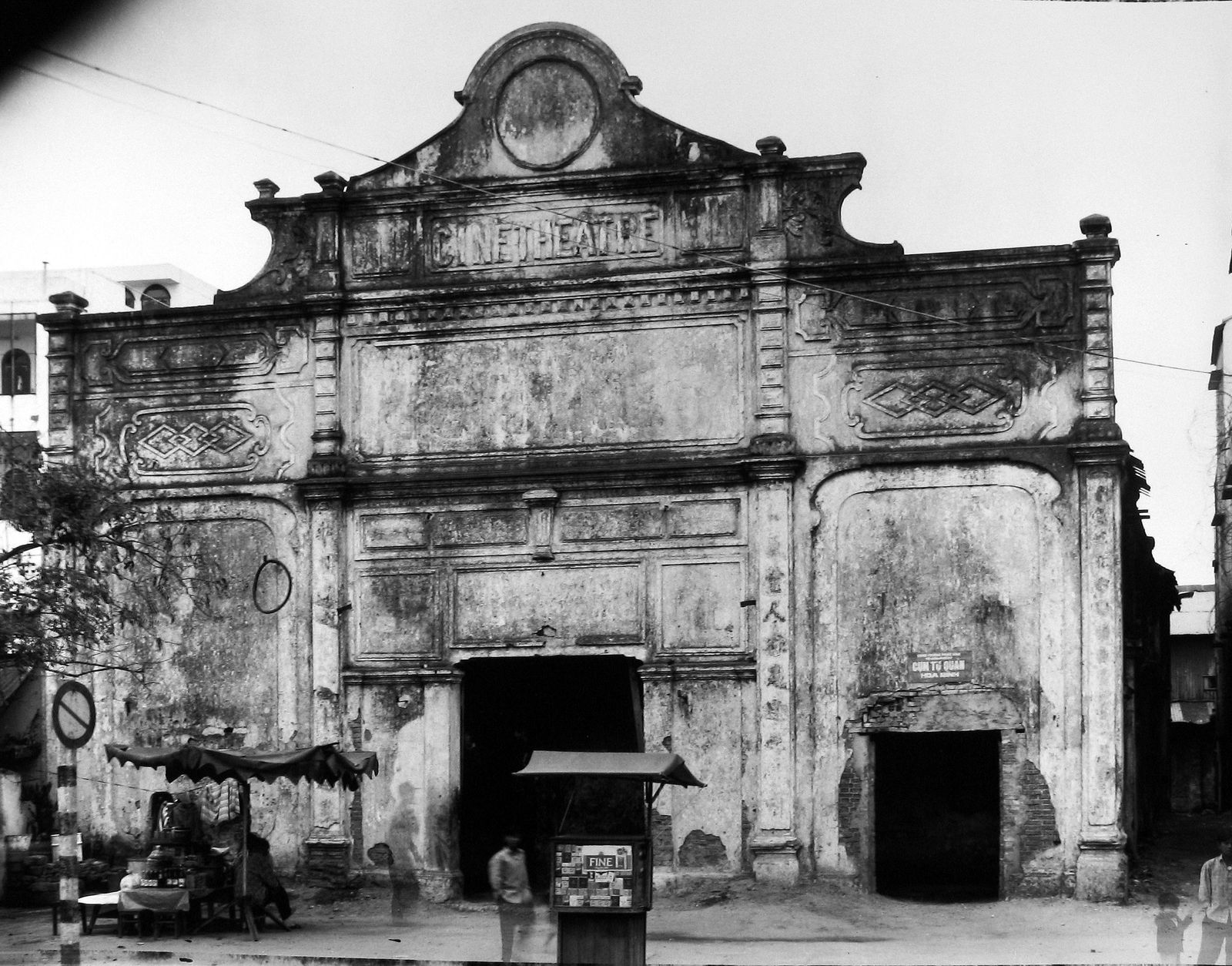 Bill Burke, Cinema, Danang, 1995