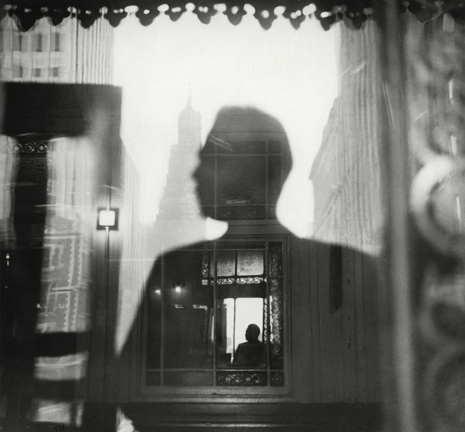 Louis Faurer, Elevated subway on Third Avenue, c.1947