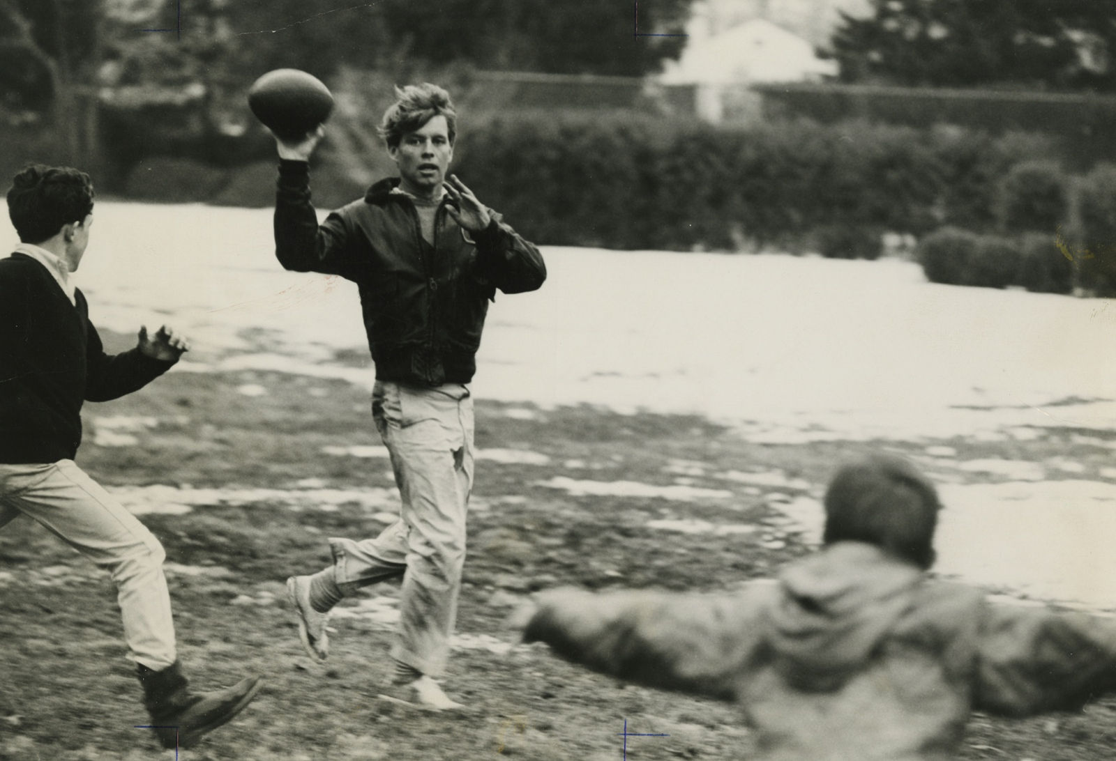 Steve Schapiro, Robert F. Kennedy at home, Hickory Hill, 1966
