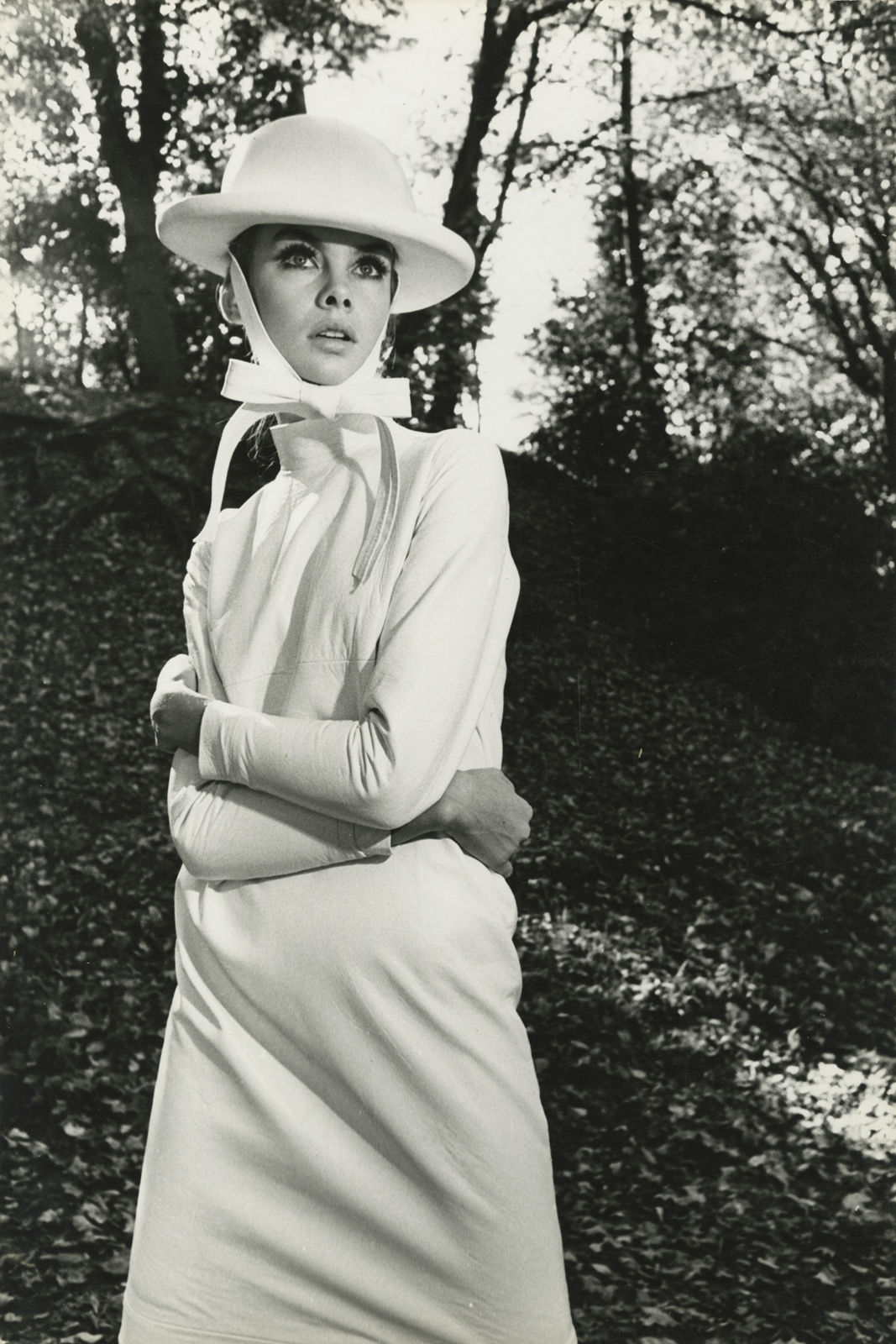 Frances McLaughlin-Gill, Jean Shrimpton in Epping Forest near London, British Harper's Bazaar, 1962-65