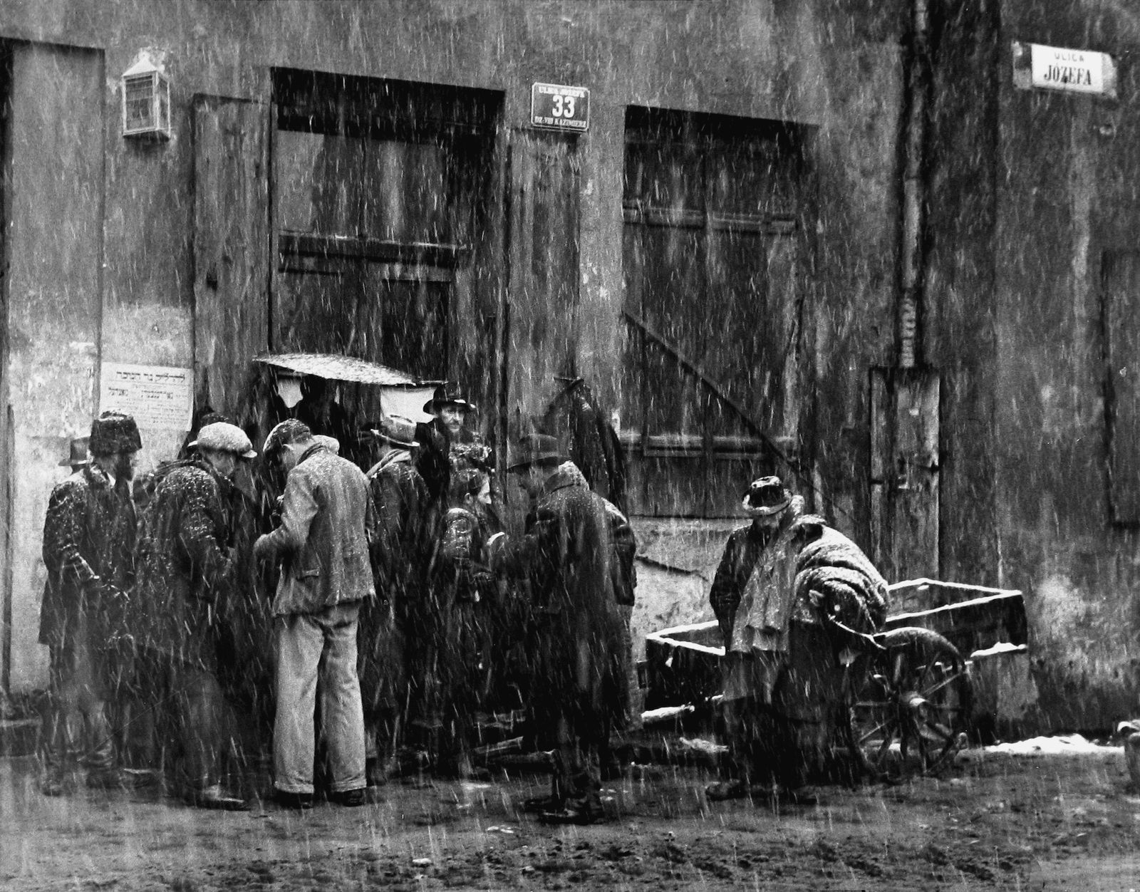 Roman Vishniac, The Last Channukah, 1938
