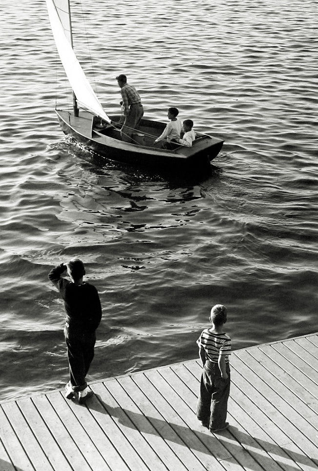 Harold Roth, Sailing Away, Port Washington, Long Island , 1949