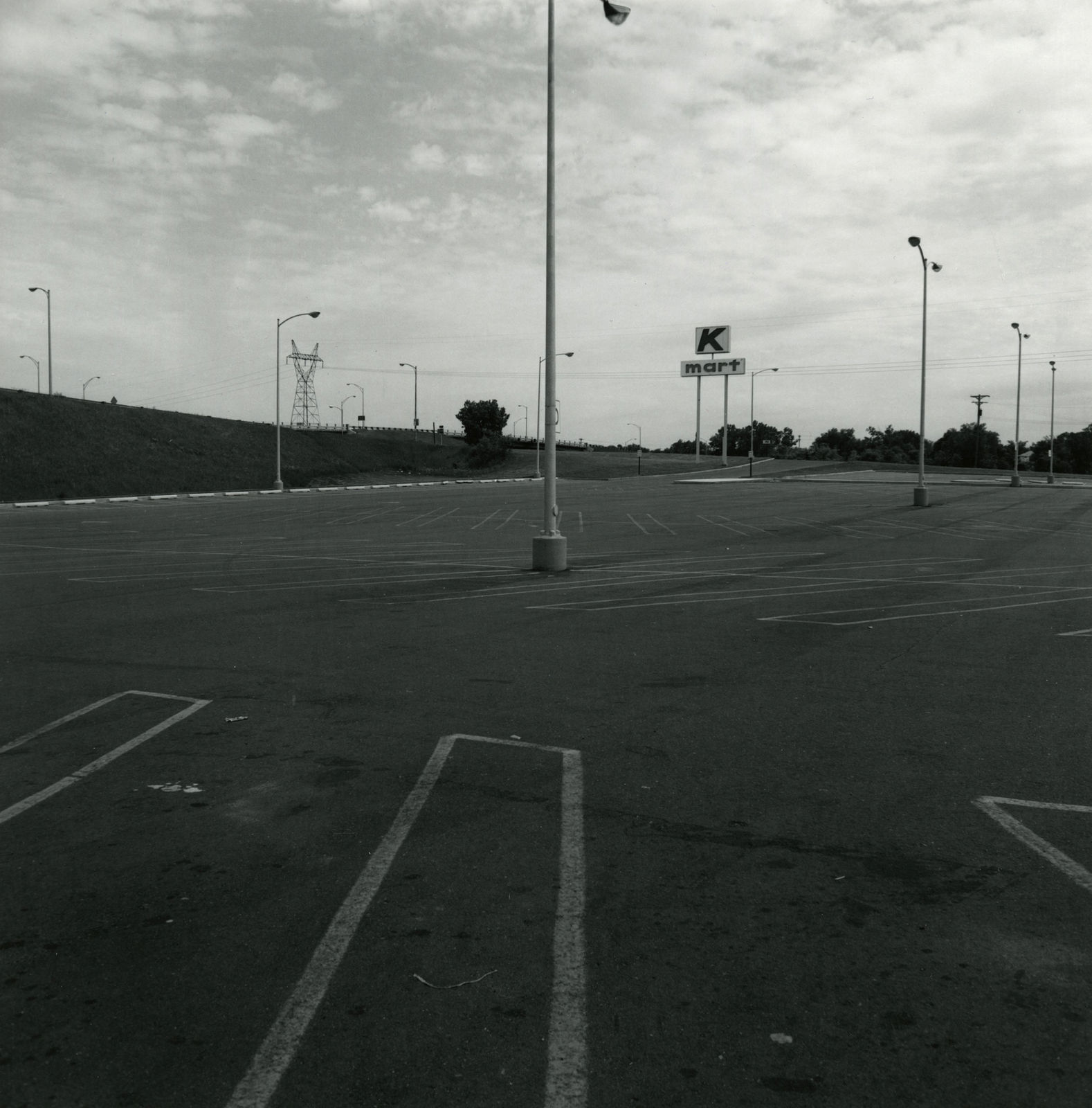 Frank Gohlke, Landscape - St. Paul, 1974