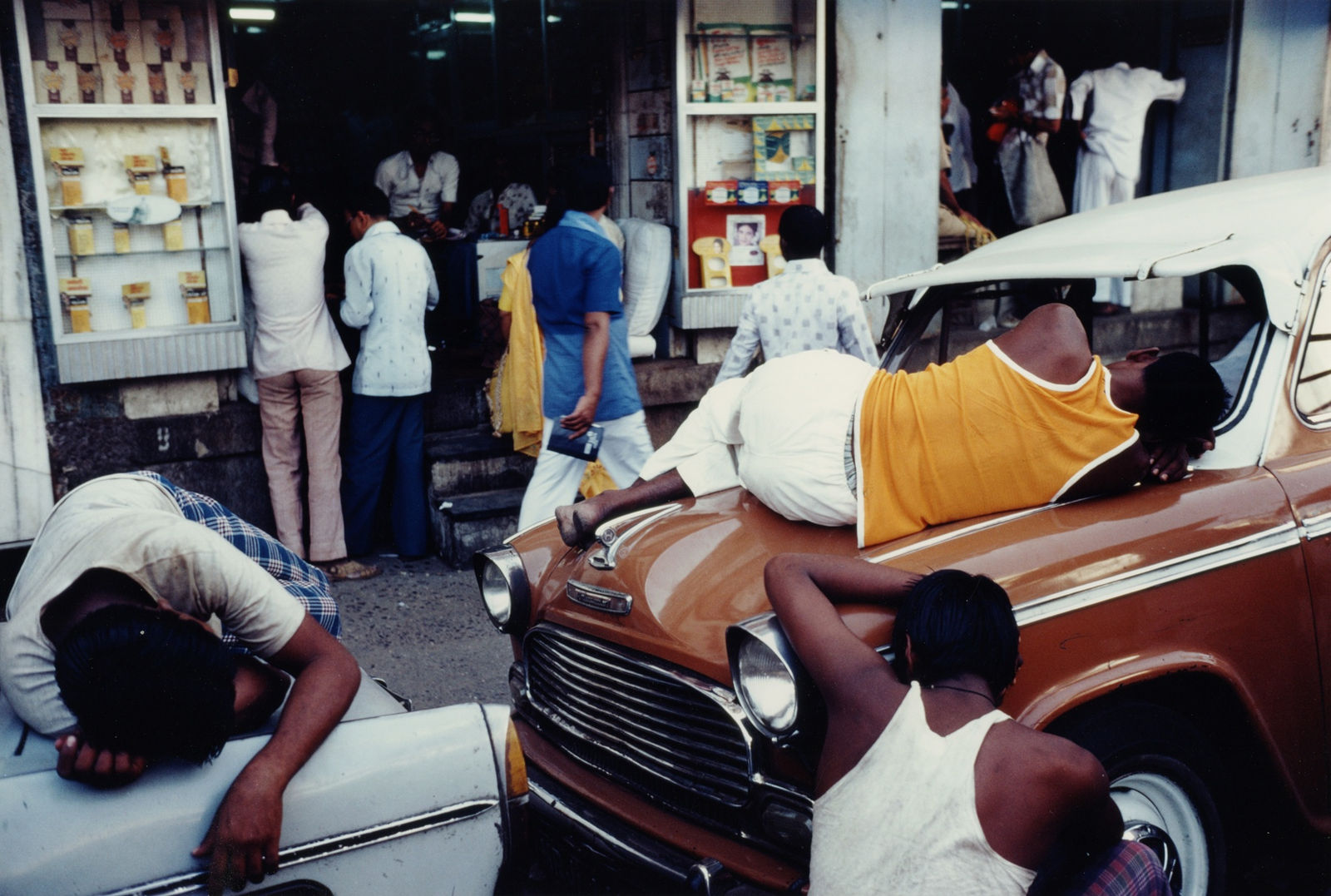 Raghubir Singh, Exhausted Workmen, Bombay, Maharashtra, 1977