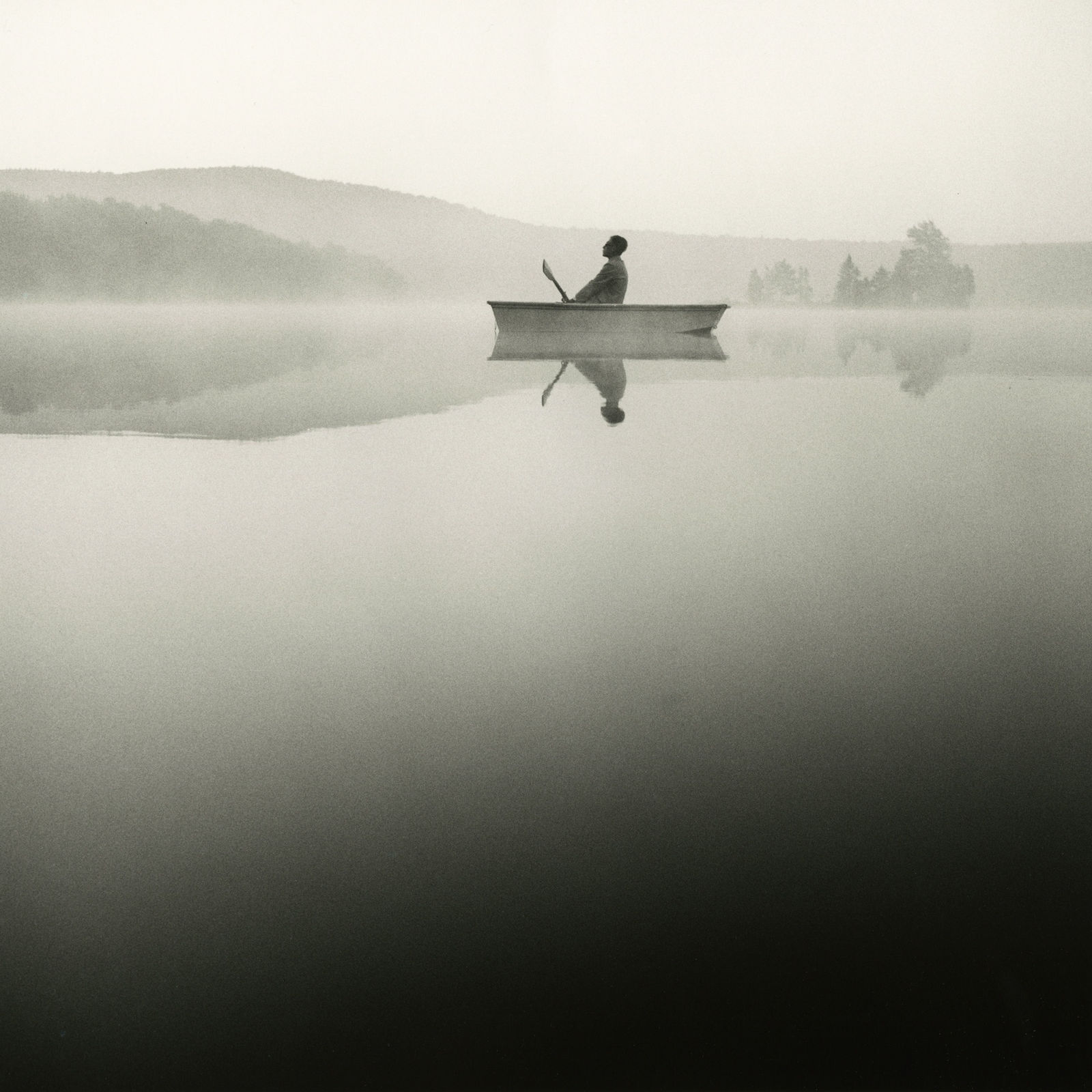 Tseng Kwong Chi, Lake Ninevah, Vermont, 1985