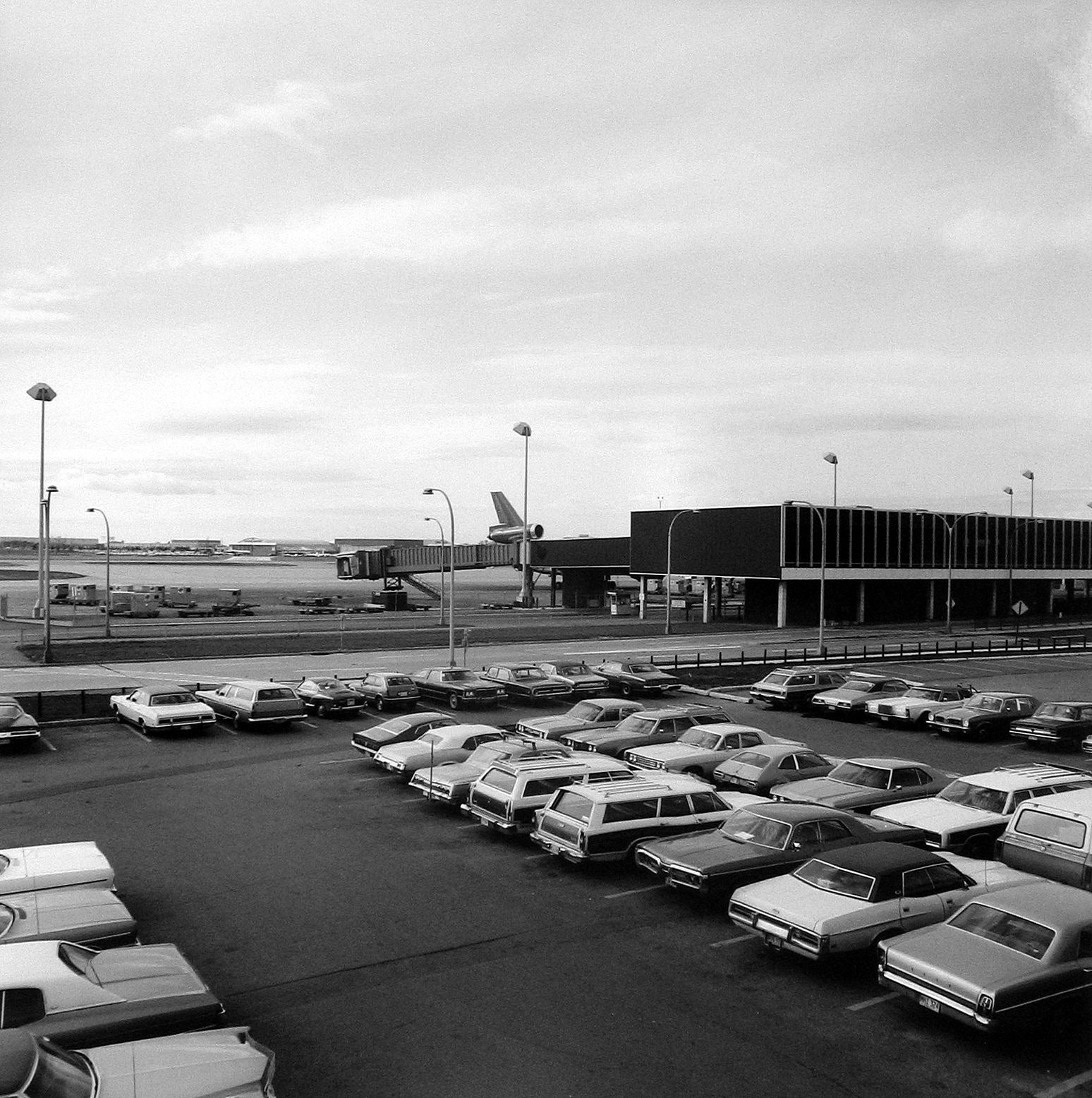 Frank Gohlke, Landscape - Minneapolis, 1973