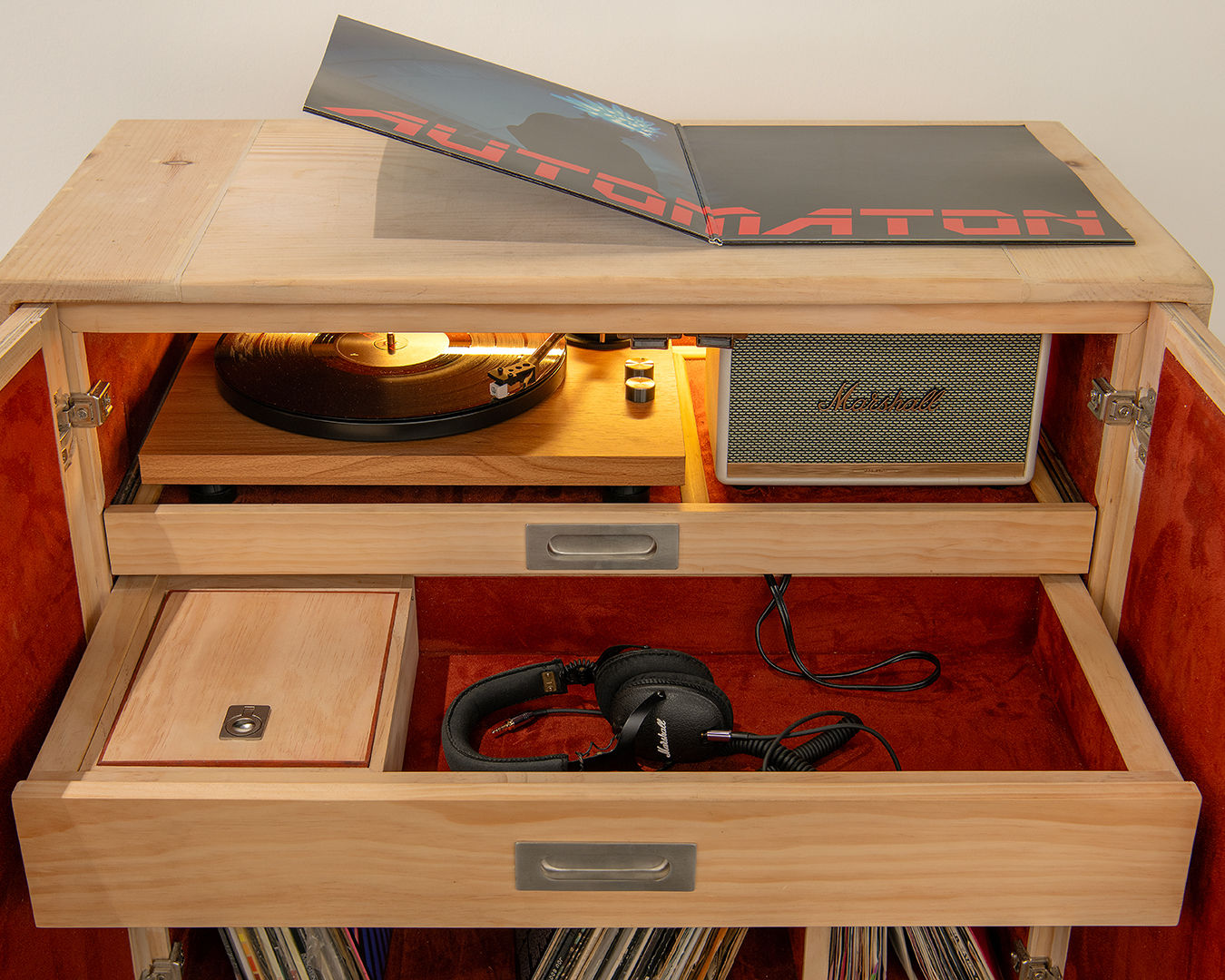 MOMENTUM ORIGINALS, ART VINYL, 2024