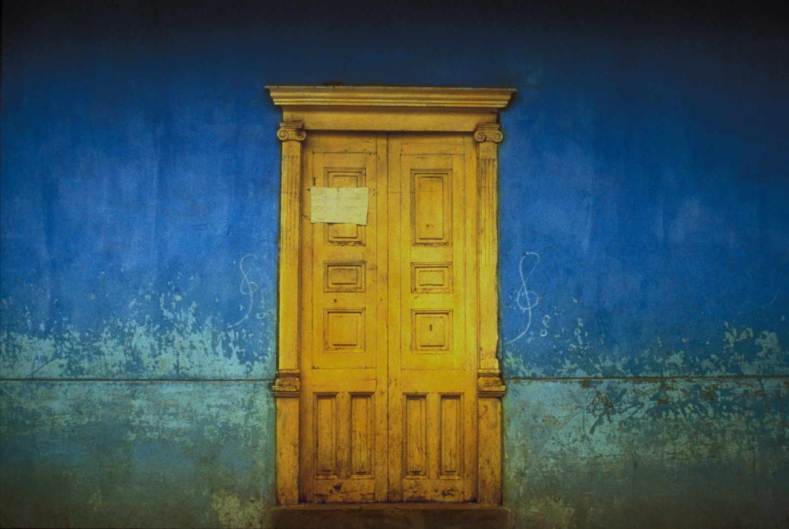 Jeffrey Becom, House of the Music Teacher, Juaja, Huancayo, Peru, 2004