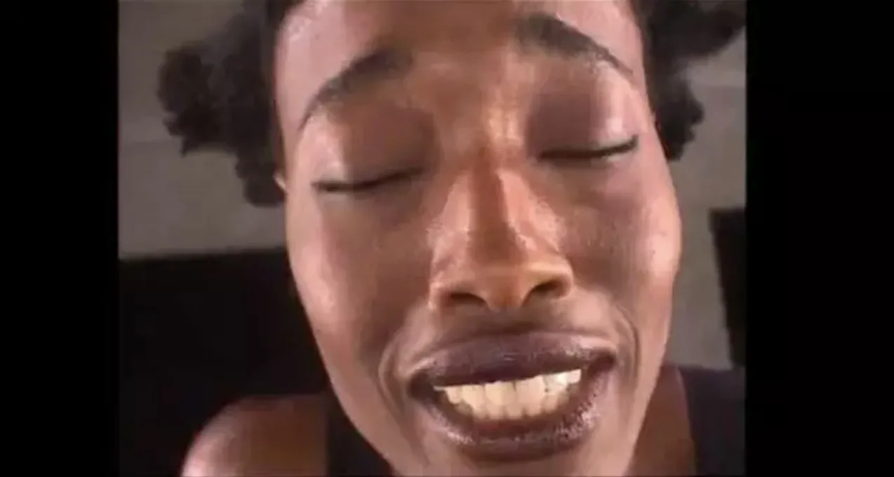 内李思维·萨巴（Nelisiwe Xaba）in Faces《脸》, filmstill