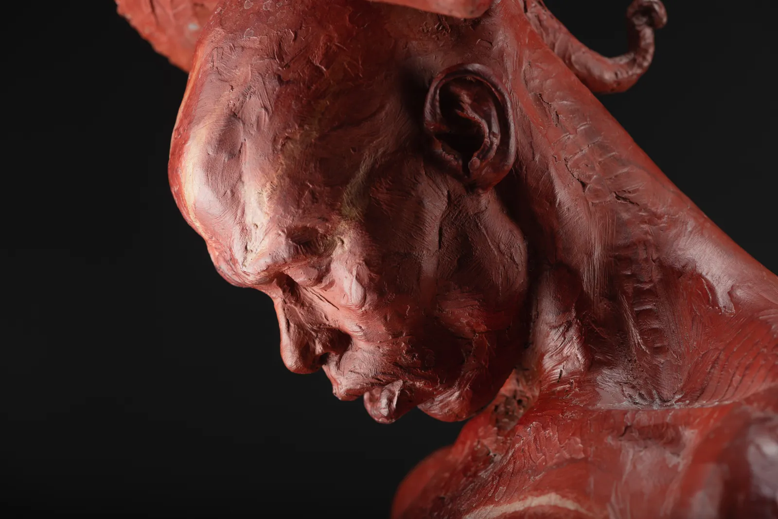 Richard MacDonald, The Guardian, Half Life Red, 2015