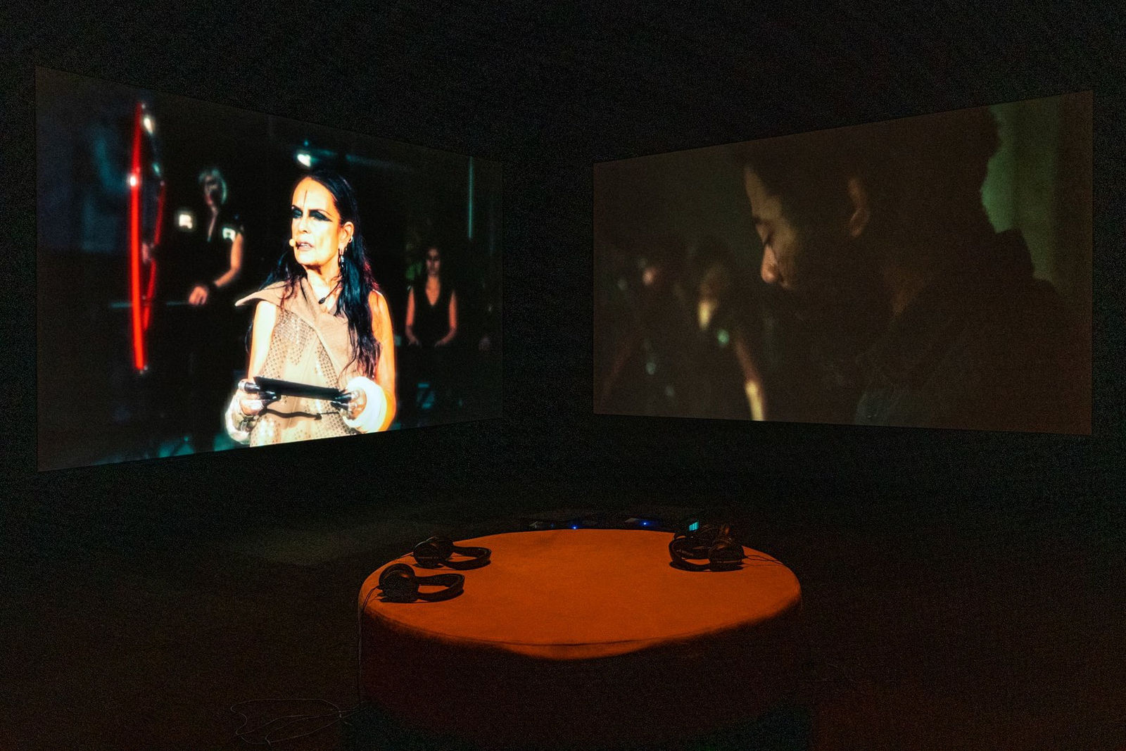 Caecilia Tripp, Scoring the Black Hole, 2016