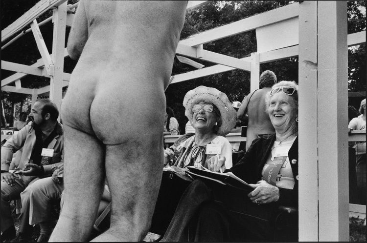 Elliott Erwitt, Bakersfield, California, n.d.