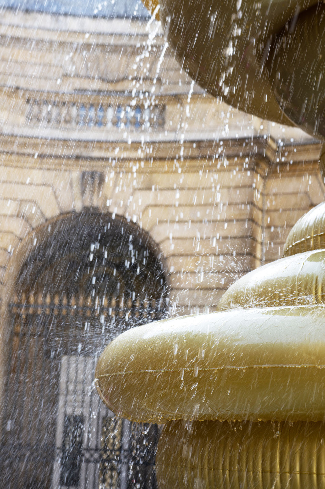 © Bina Baitel, Fontaine à voeux gonflable / © Monnaie de Paris
