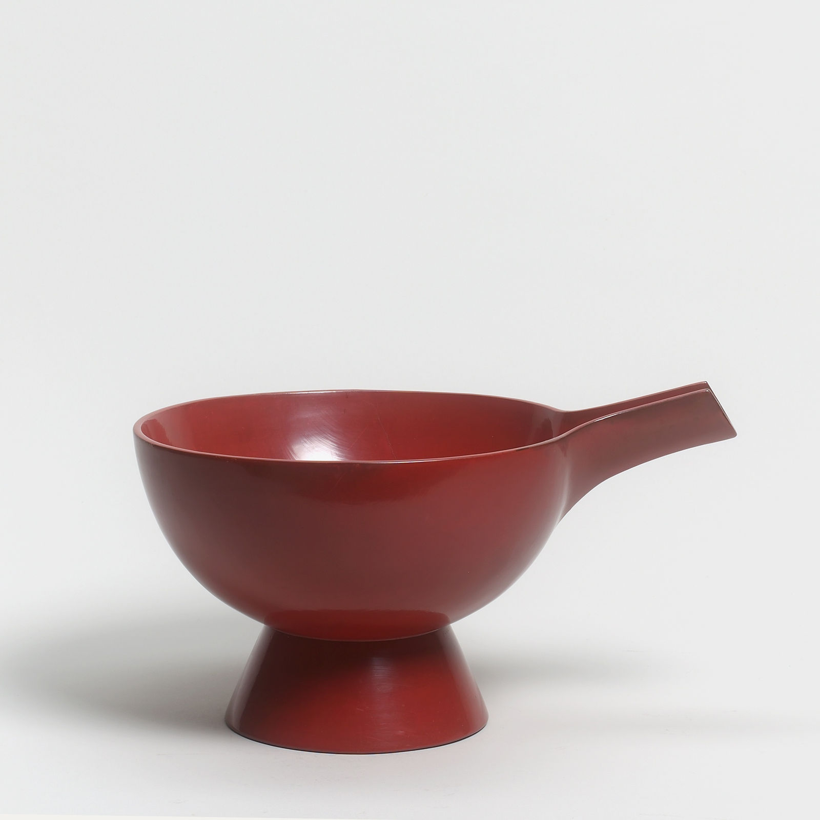 Lack, #003918 Katakuchi - Schnabelschale mit Ausguss, Ende Edo-Zeit (1600-1868)