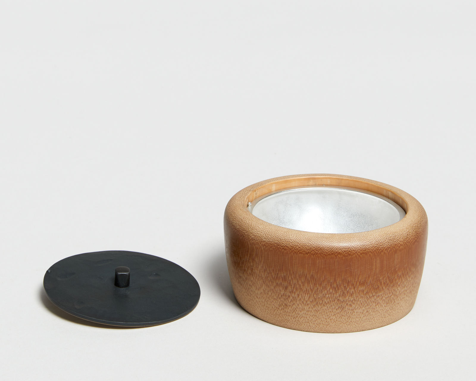 Andreas Caderas, #023131  Dose aus Bambus, 2025