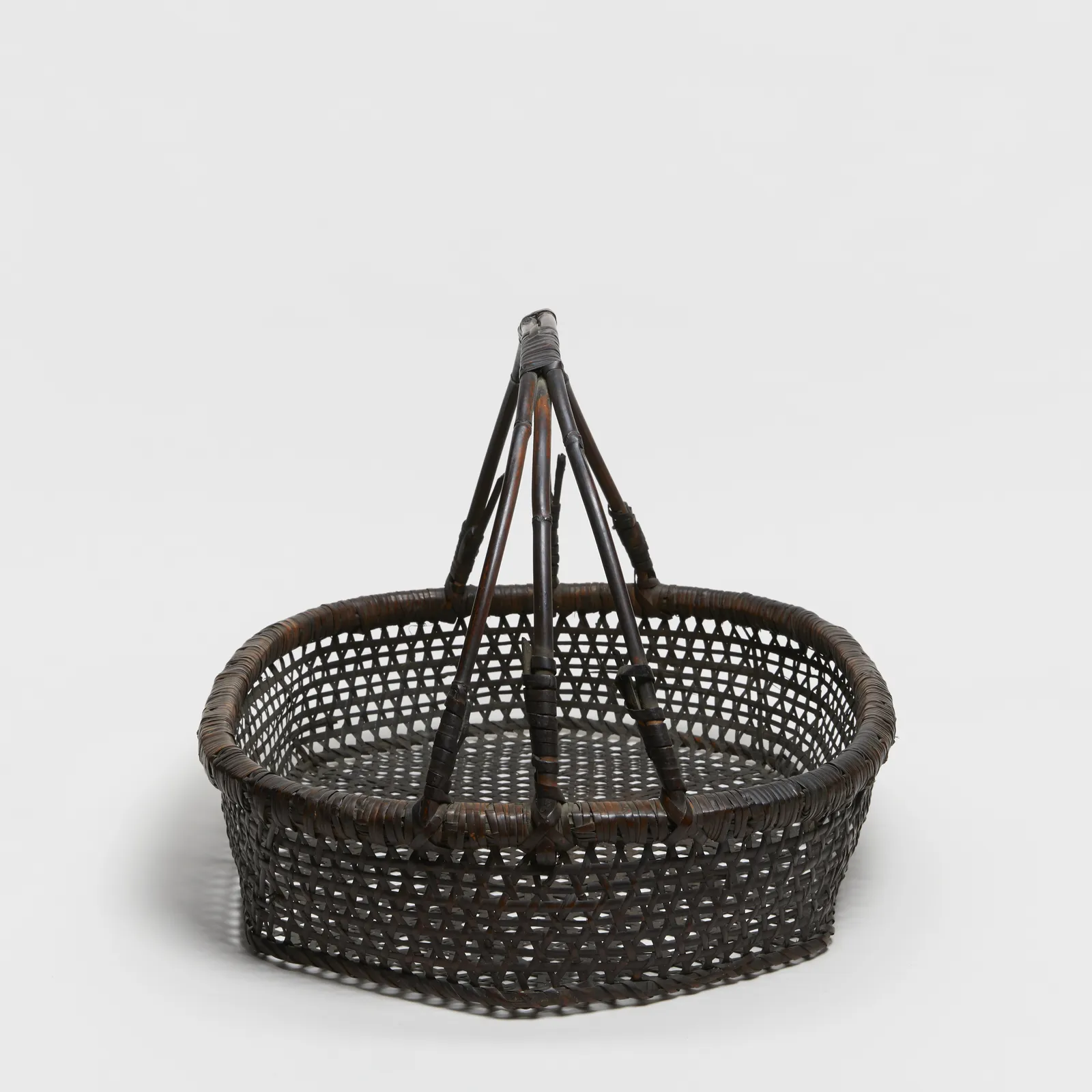 Körbe, #002609  Obst- und Blumenkorb, Meiji-Zeit (1868-1912)