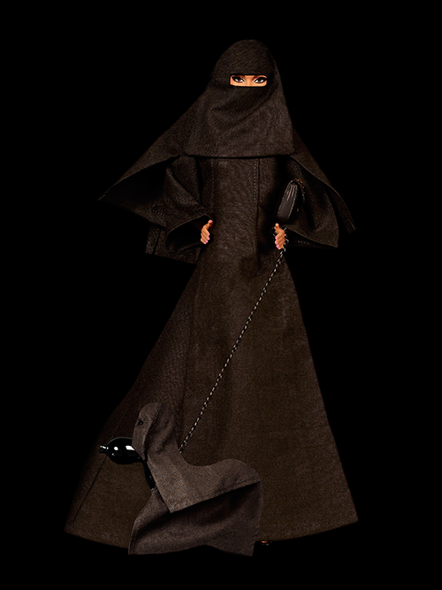 Cécile Plaisance, Koons Dog Burqua Dress, 2015