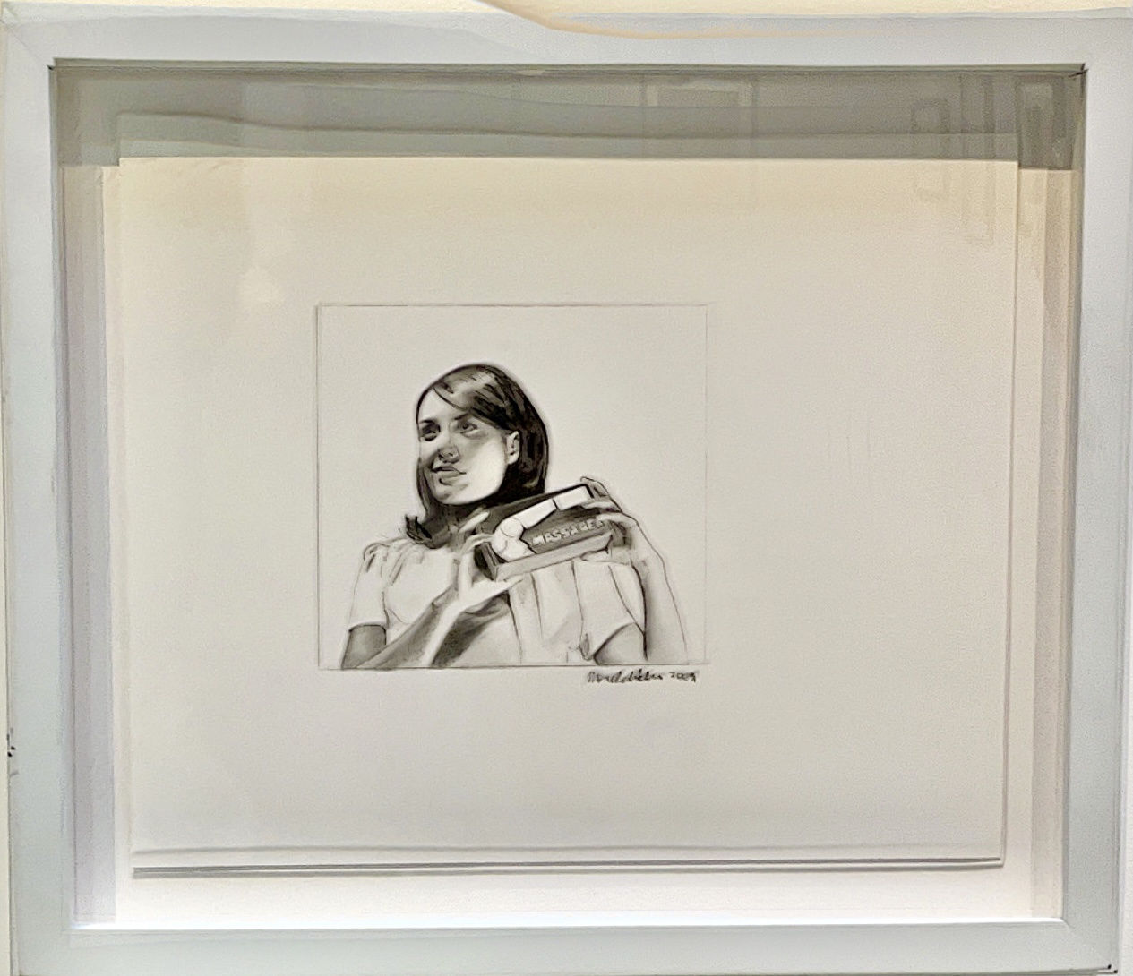 Mercedes Helnwein , Massager