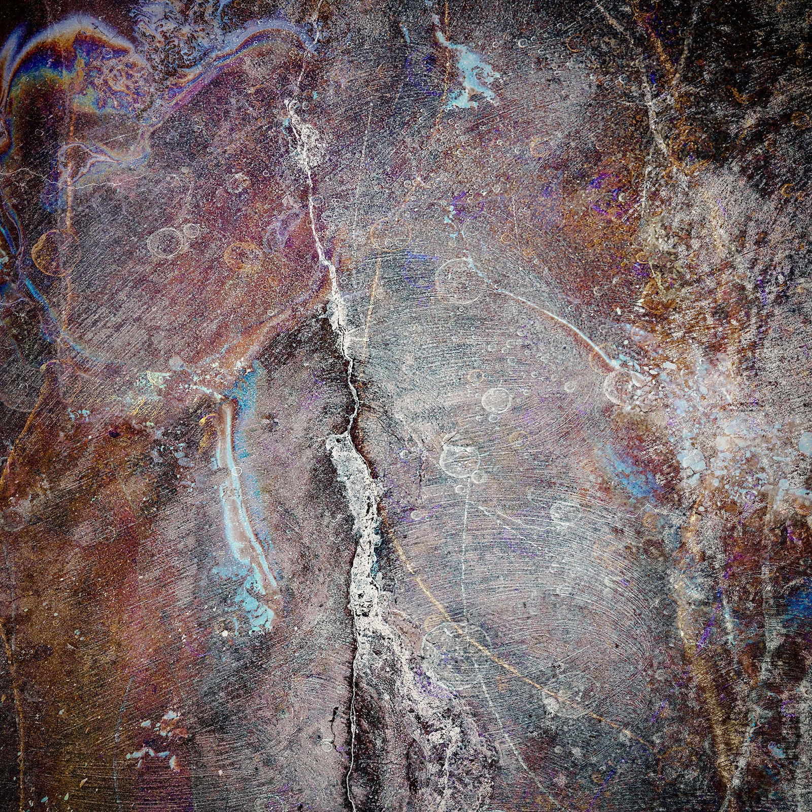 Valda Bailey, Cosmos III, Moon and Pink Gold leaf on Glass, 2019