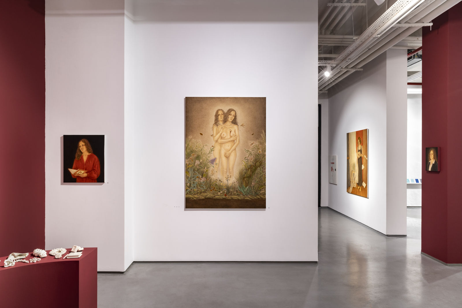 Rugül Serbest, Just Die Smiling Into My Eyes Installation View, 2025