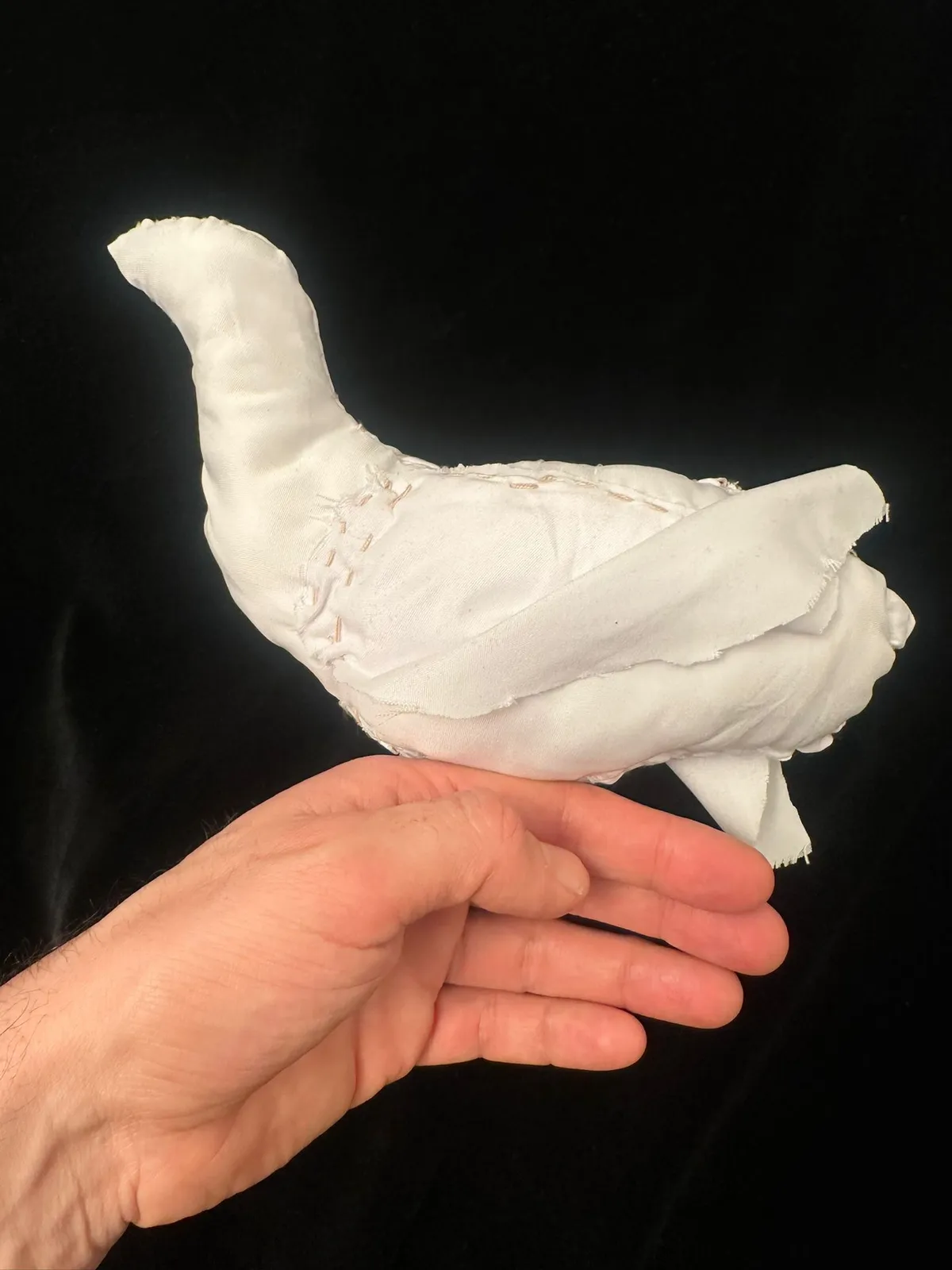 Gold, 2025. Photography taken in New York by Clara Melchiorre