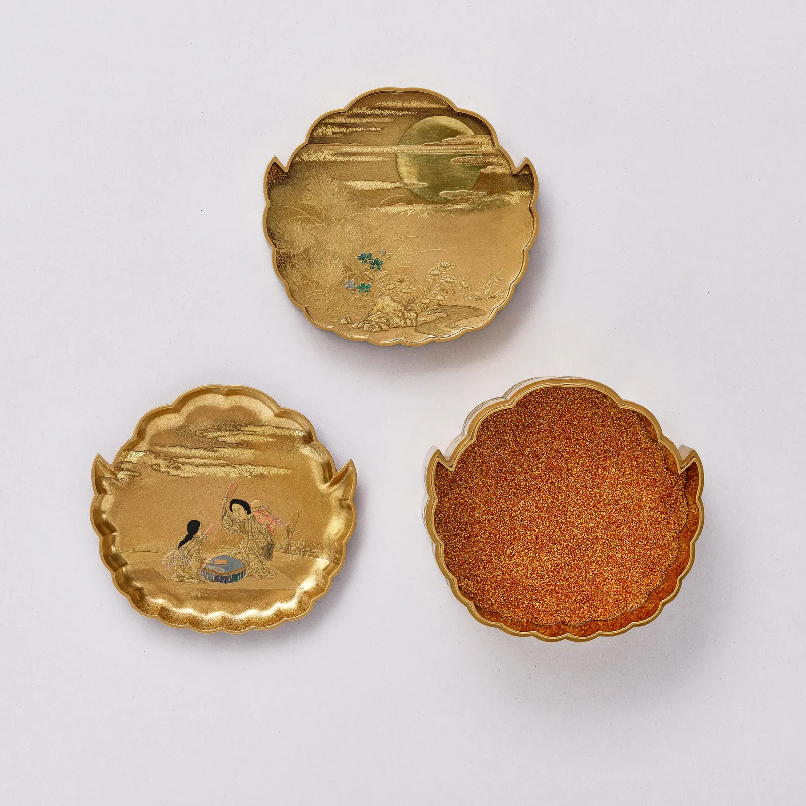 A Japanese butterfly shaped Gold lacquer box. Meiji Period