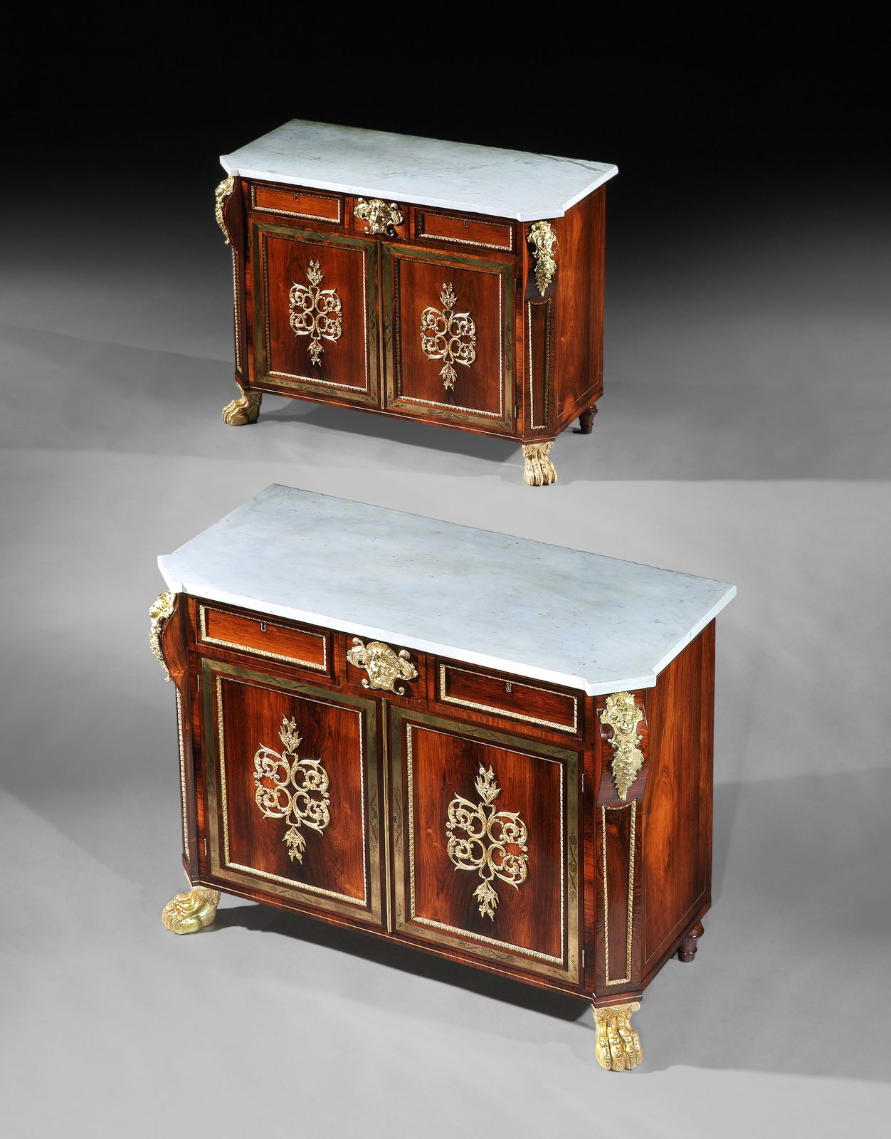 A PAIR OF REGENCY ROSEWOOD SIDE CABINETS, English, circa 1815