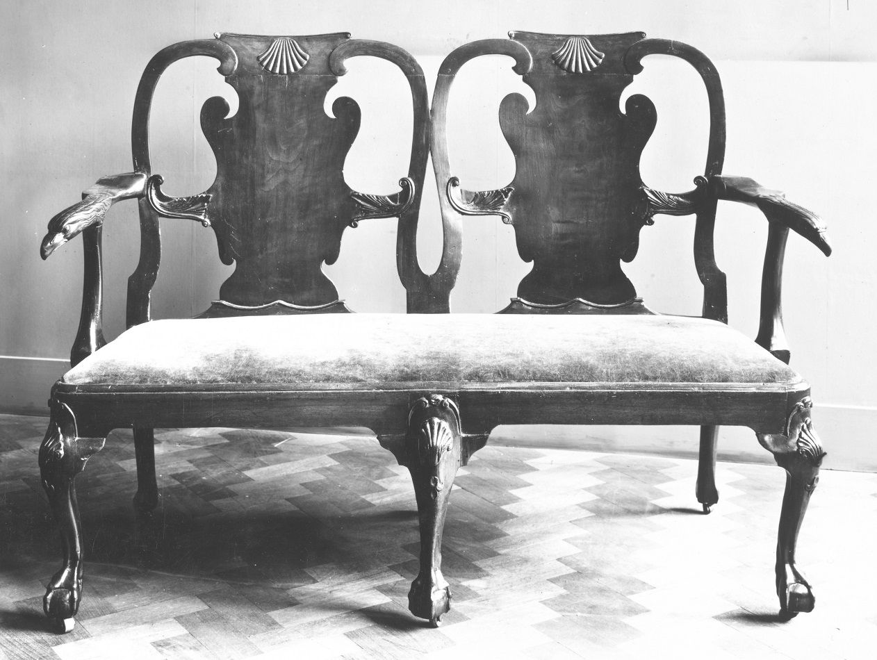 THE MELTON CONSTABLE SETTEE, English, circa 1725