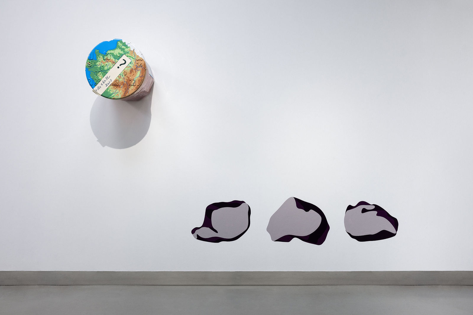 Installation image of Magali Reus: Off Script.