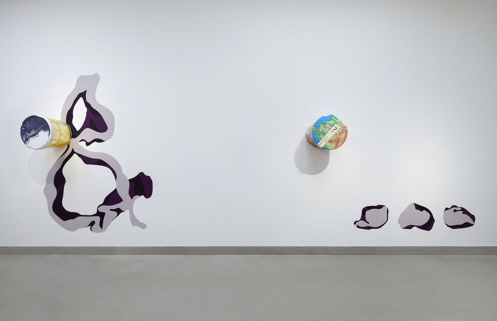 Installation image of Magali Reus: Off Script.