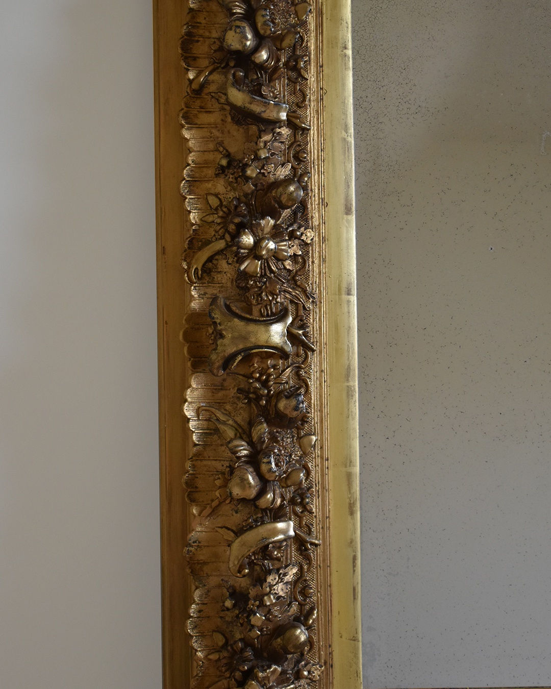 19TH CENTURY GILDED MIRROR