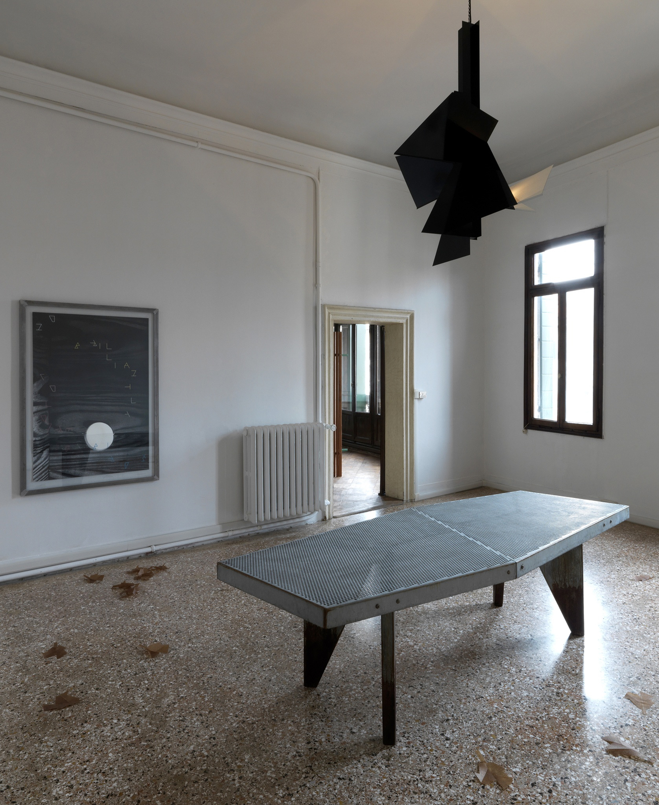 <div class="image_caption_container"><div class="image_caption"><p>Exhibition view,</p><p><strong>No Reflections</strong>, Venice Biennale, 2009</p><p>© Gilmar Ribeiro</p></div></div>