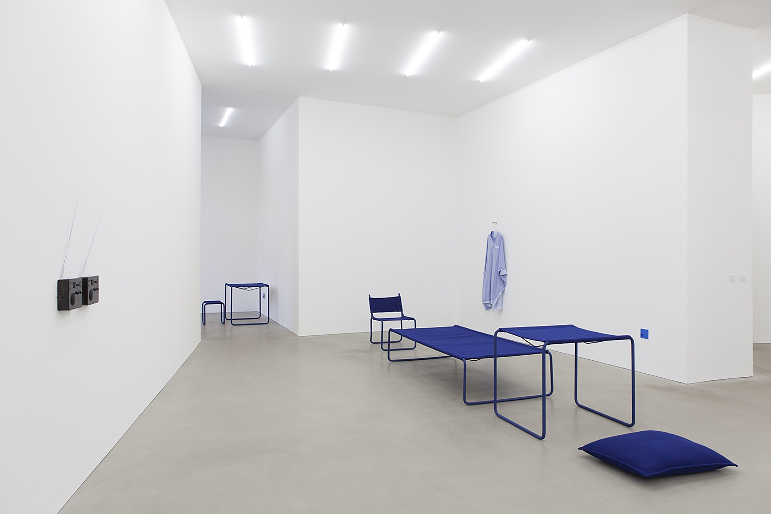 <div class="image_caption_container"><div class="image_caption"><p>Exhibition view,</p><p><strong>days, between placing and displacing</strong>, 2014</p><p>© Andrea Rossetti</p></div></div>