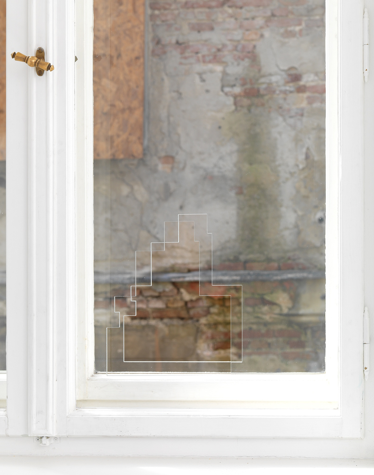 <div class="image_caption_container"><div class="image_caption"><p>Exhibition view,&nbsp;</p><p><strong>New Collisions in Culturefield</strong>, JG 2011</p><p>&copy; Jens Ziehe</p></div></div>