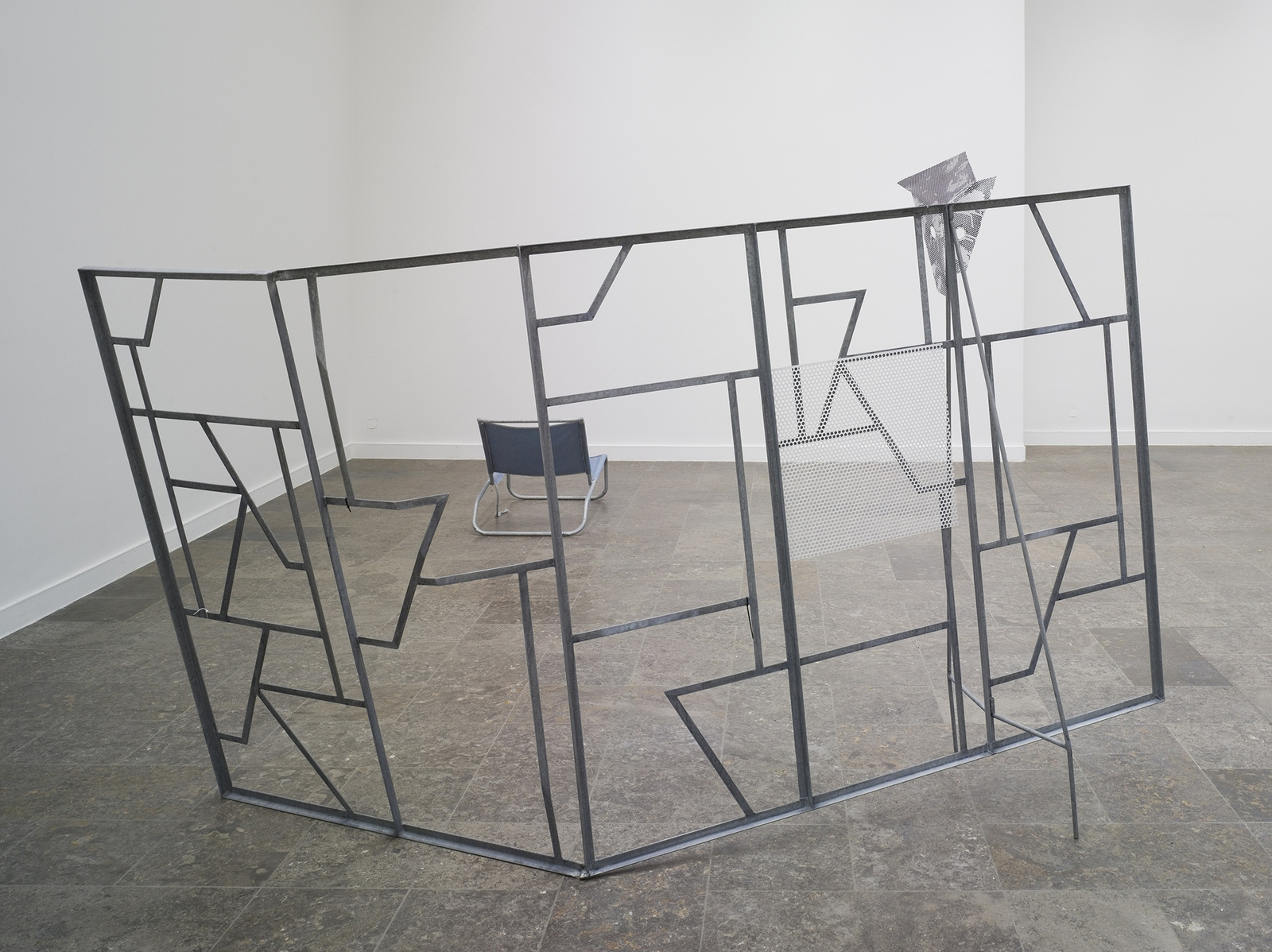 <div class="image_caption_container"><div class="image_caption"><p>Exhibition view,</p><p><strong>This place is close and unfolding</strong>, Westf&auml;lischer Kunstverein, M&uuml;nster, 2008</p><p>&copy; Roman Mensing</p></div></div>