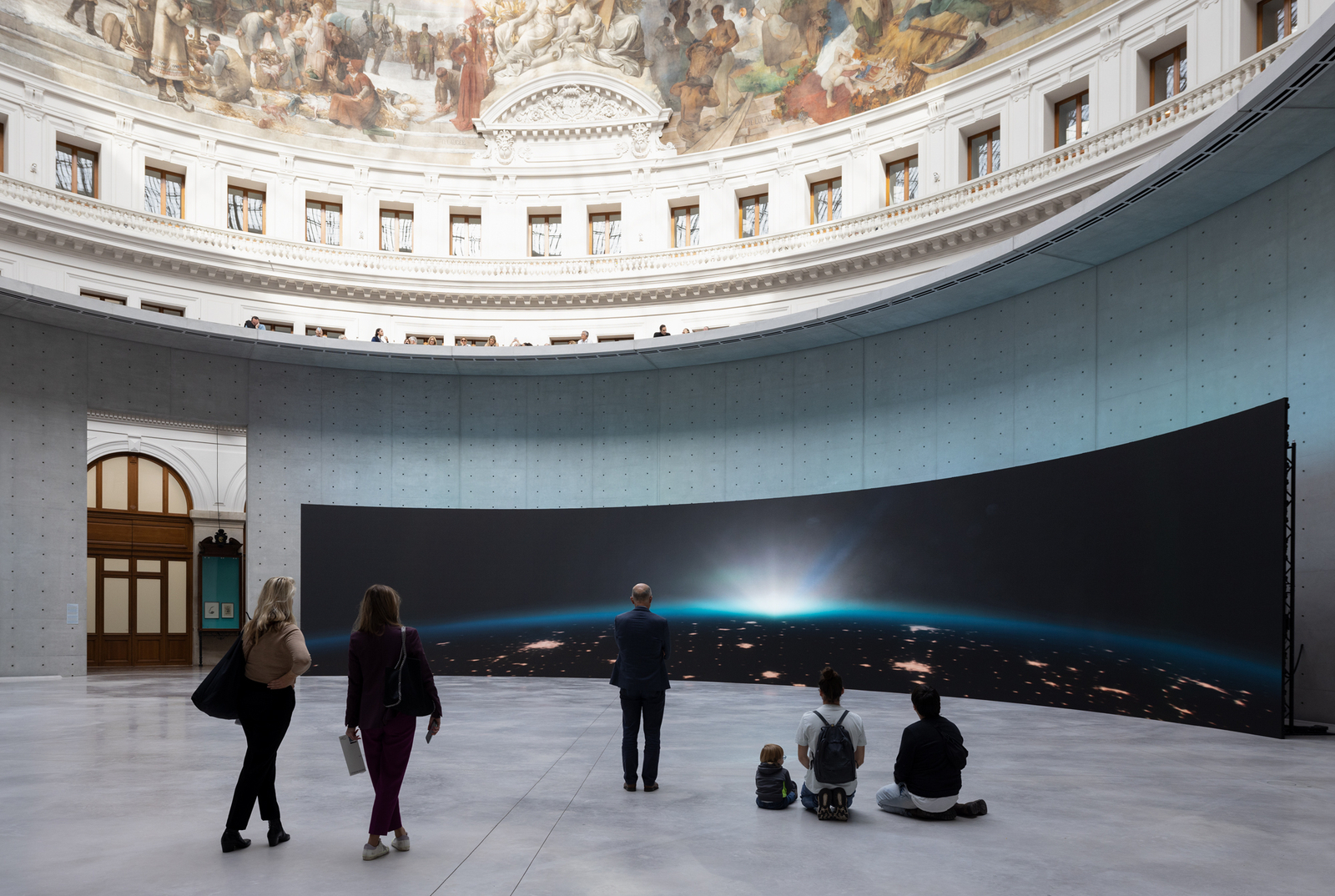 <div class="image_caption_container"><div class="image_caption"><p>Exhibition view: Anri Sala, <strong>Time No Longer</strong>, Rotunda of the Bourse de Commerce – Pinault Collection, Paris, 2022. © Anri Sala / VG Bild-Kunst, Bonn, 2022. Photo © Andrea Rossetti</p><p> </p></div></div>