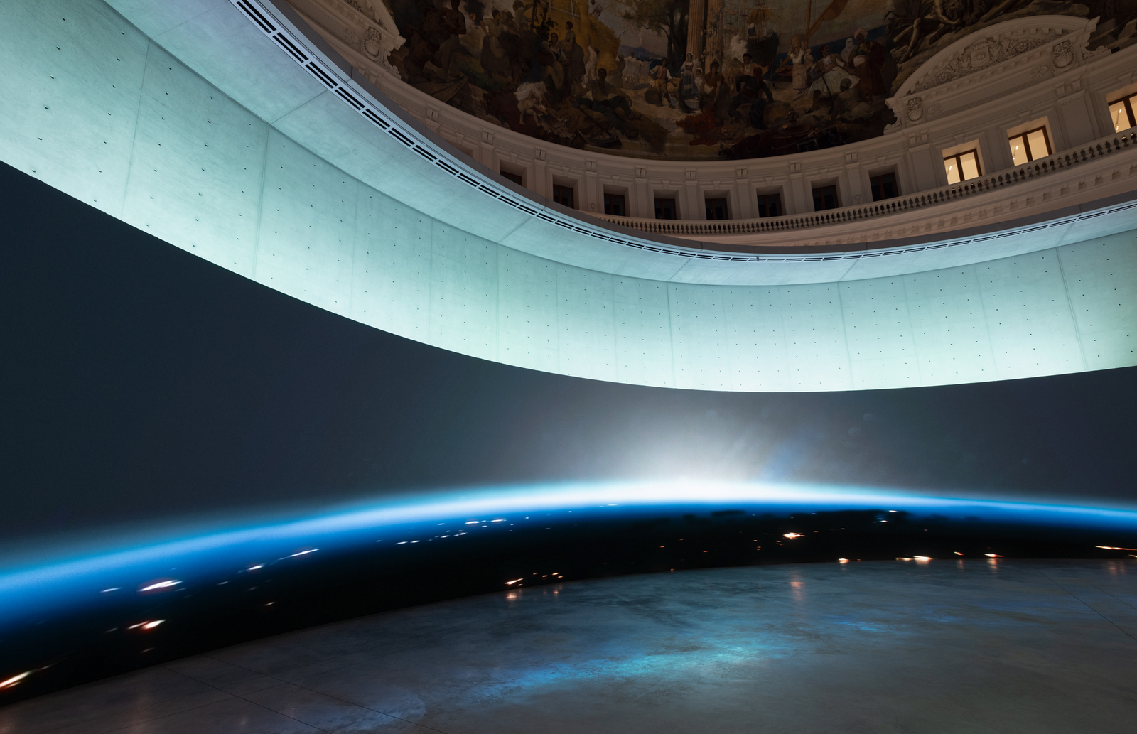 <div class="image_caption_container"><div class="image_caption"><p>Exhibition view: Anri Sala, <strong>Time No Longer</strong>, Rotunda of the Bourse de Commerce – Pinault Collection, Paris, 2022. © Anri Sala / VG Bild-Kunst, Bonn, 2022. Photo © Andrea Rossetti</p><p> </p></div></div>