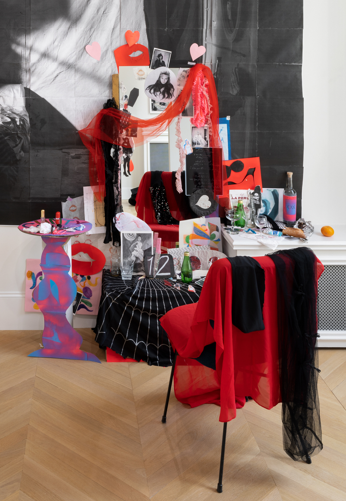 <div class="image_caption_container"><div class="image_caption"><div><div><div><p>Exhibition view: <strong>Nathan Carter, </strong><strong>Faction de Femmes, Lady Lieutenants and the Triangular Trixic Cryptical Curvy Constellation</strong>, Esther Schipper, Paris, 2023</p><p> </p><p>Photo © Andrea Rossetti </p></div></div></div></div></div>