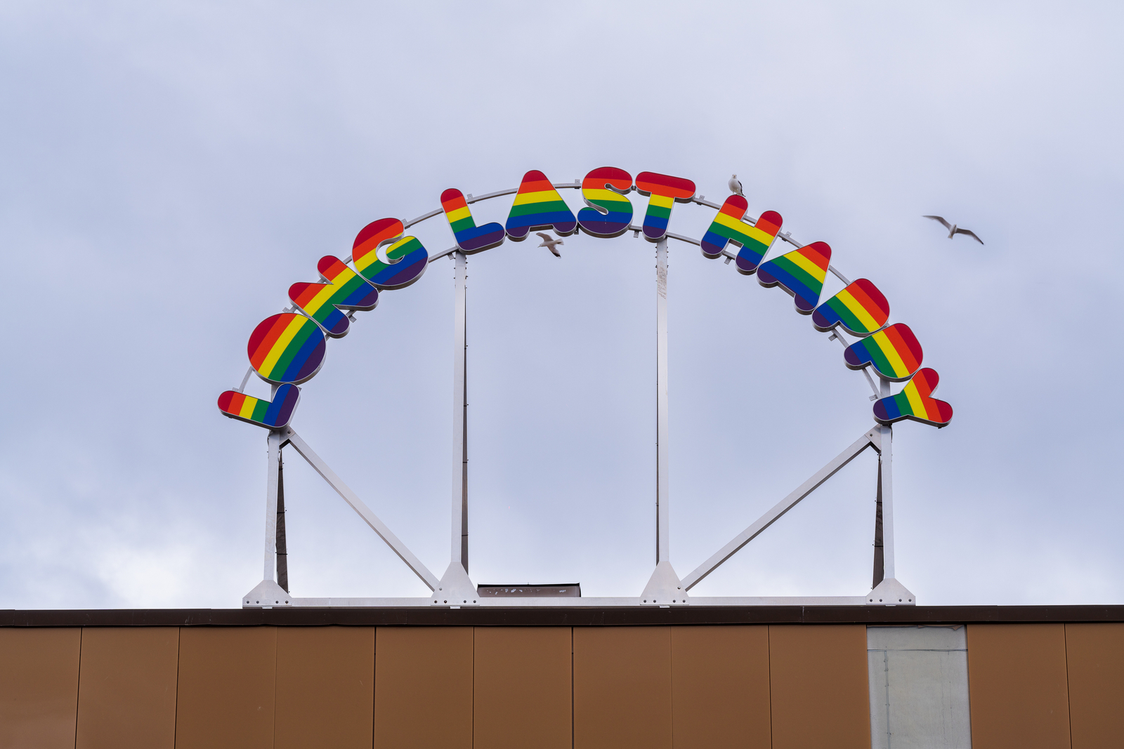 <div class="image_caption_container"><div class="image_caption"><p><span>Ugo Rondinone, </span><b>long last happy</b><span>, 2020, neon, acrylic glass, translucent foil, aluminum, 313 x 768 x 15 cm. </span>Exhibition view: Borås Art Biennial, 2024. Photo © Hendrik Zeitler</p></div></div>