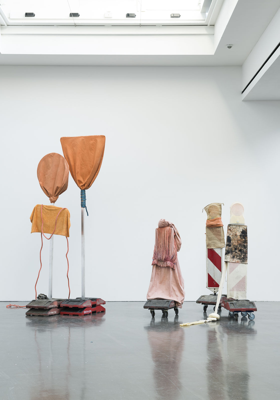 <a href="/content/feature/317/detail/image17879/" class="pageload-link-type-popup-enabled-content"></a>