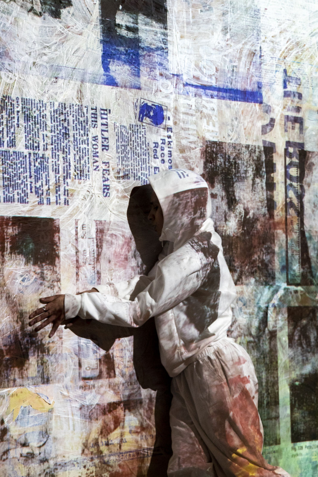 Mandy El-Sayegh: Strike, posed Performance at Museum Boijmans Van Beuningen’s Depot