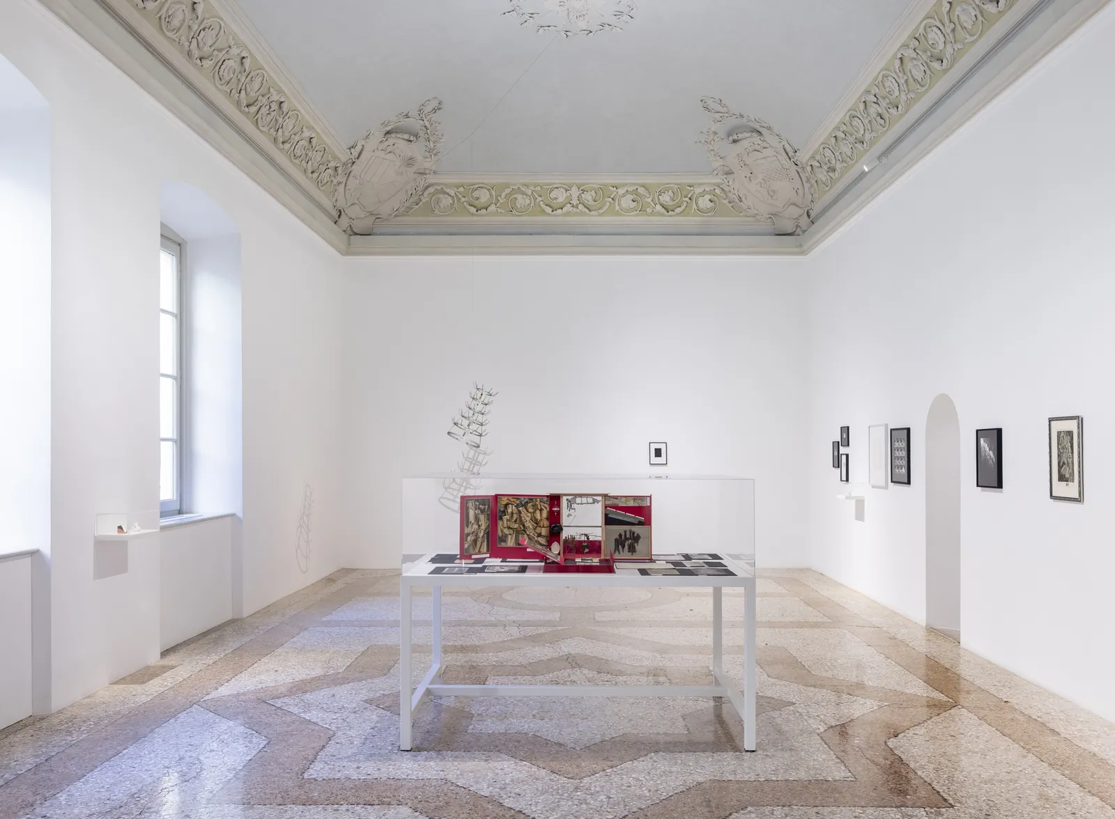 Thaddaeus Ropac: fried snowballs between Duchamp and Sturtevant A report on the Milan exhibition