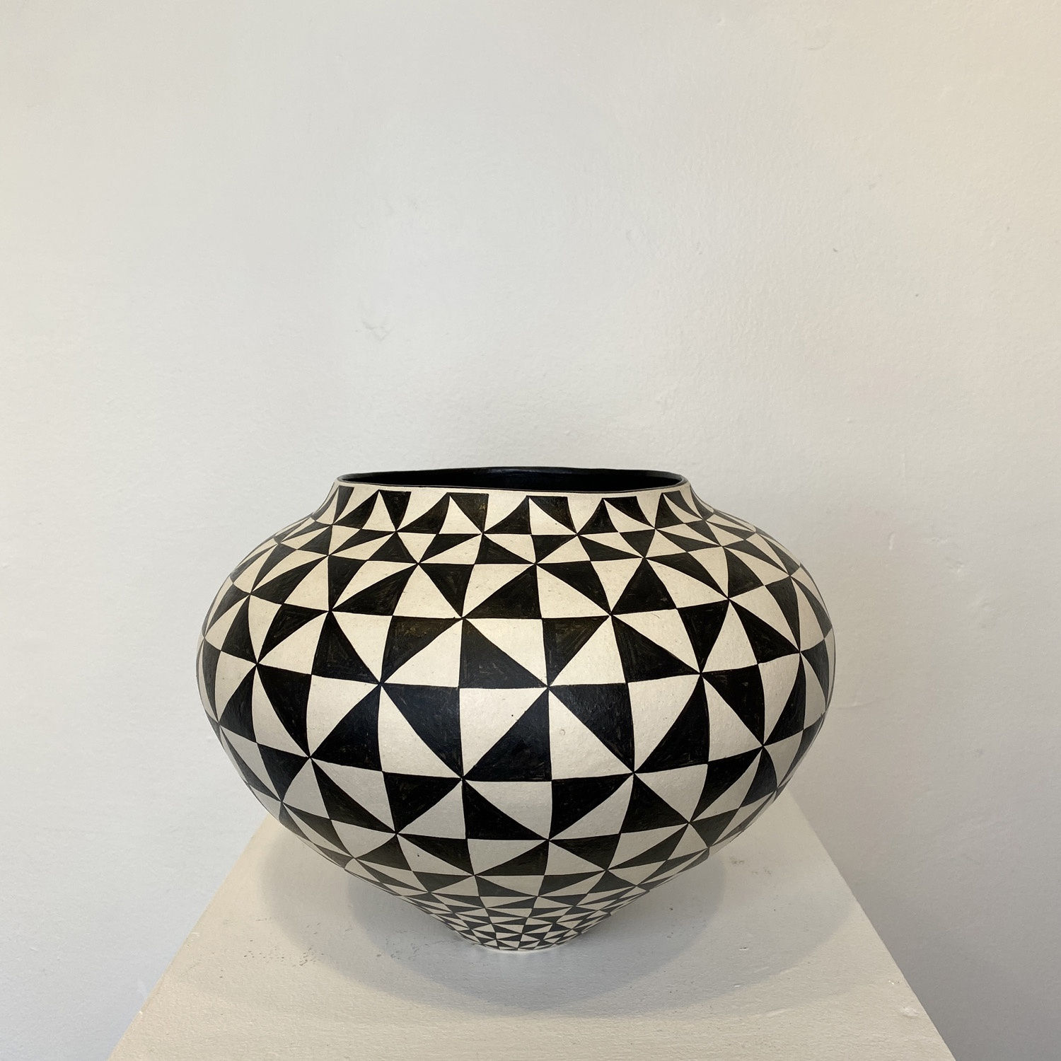 Ant & Di Edmonds - Tydd Pottery, Collection 2: Ceramic Vessel, Triangle Pattern