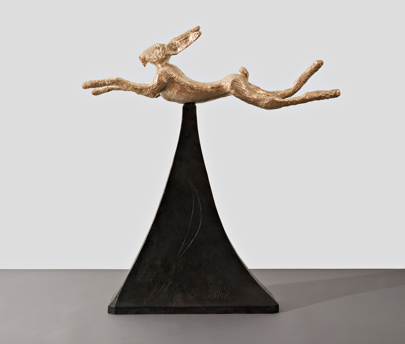Barry Flanagan, Moon Gold Hare, 2008
