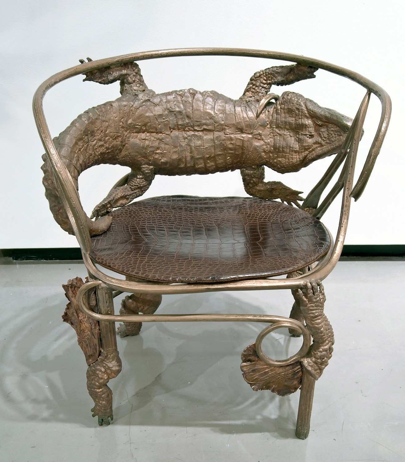 Claude Lalanne, Crocodile (Fauteuil), A: queue en bas, 1987