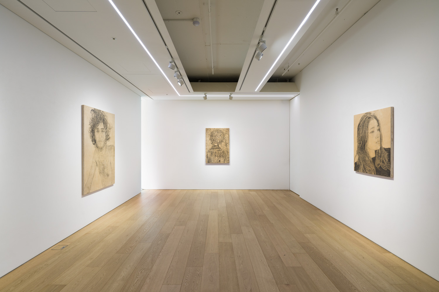 Alex Hank:&nbsp;Only the Present Rise, Installation view