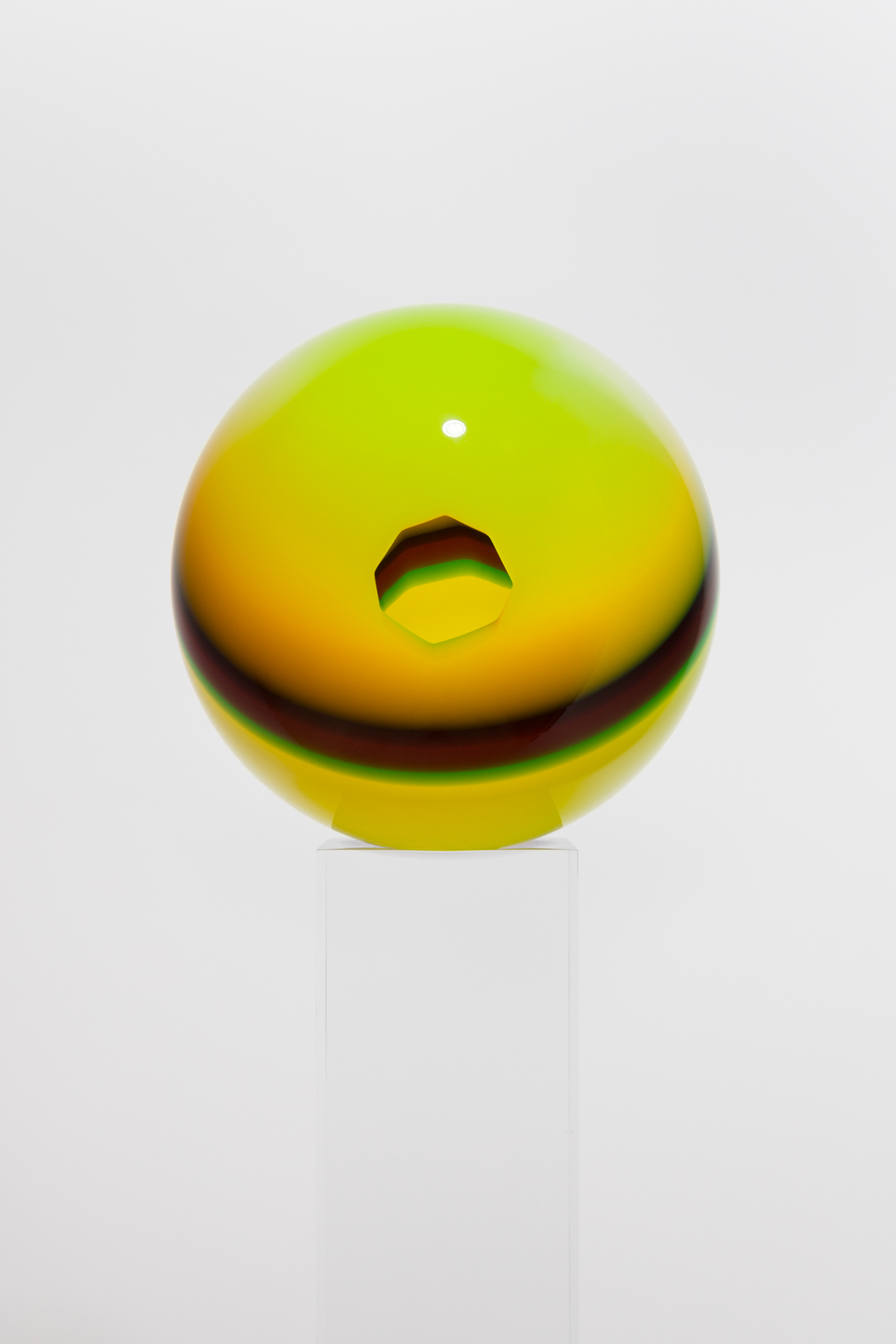 HELEN PASHGIAN 海倫&middot;帕什加