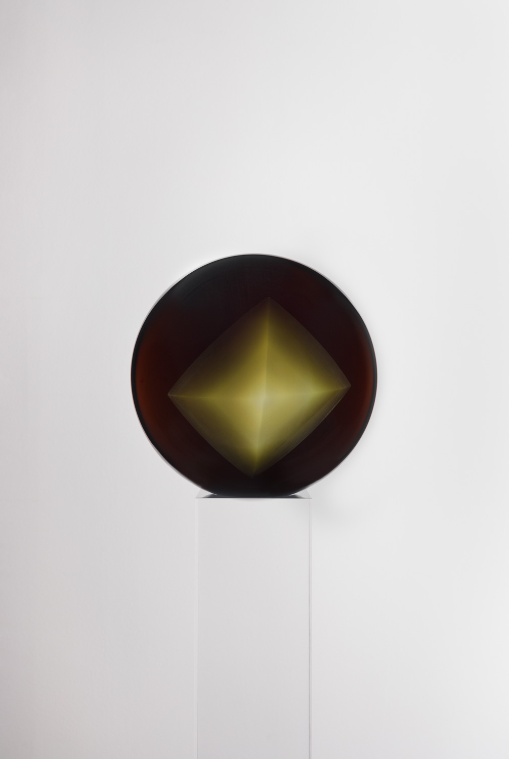 HELEN PASHGIAN 海倫&middot;帕什加