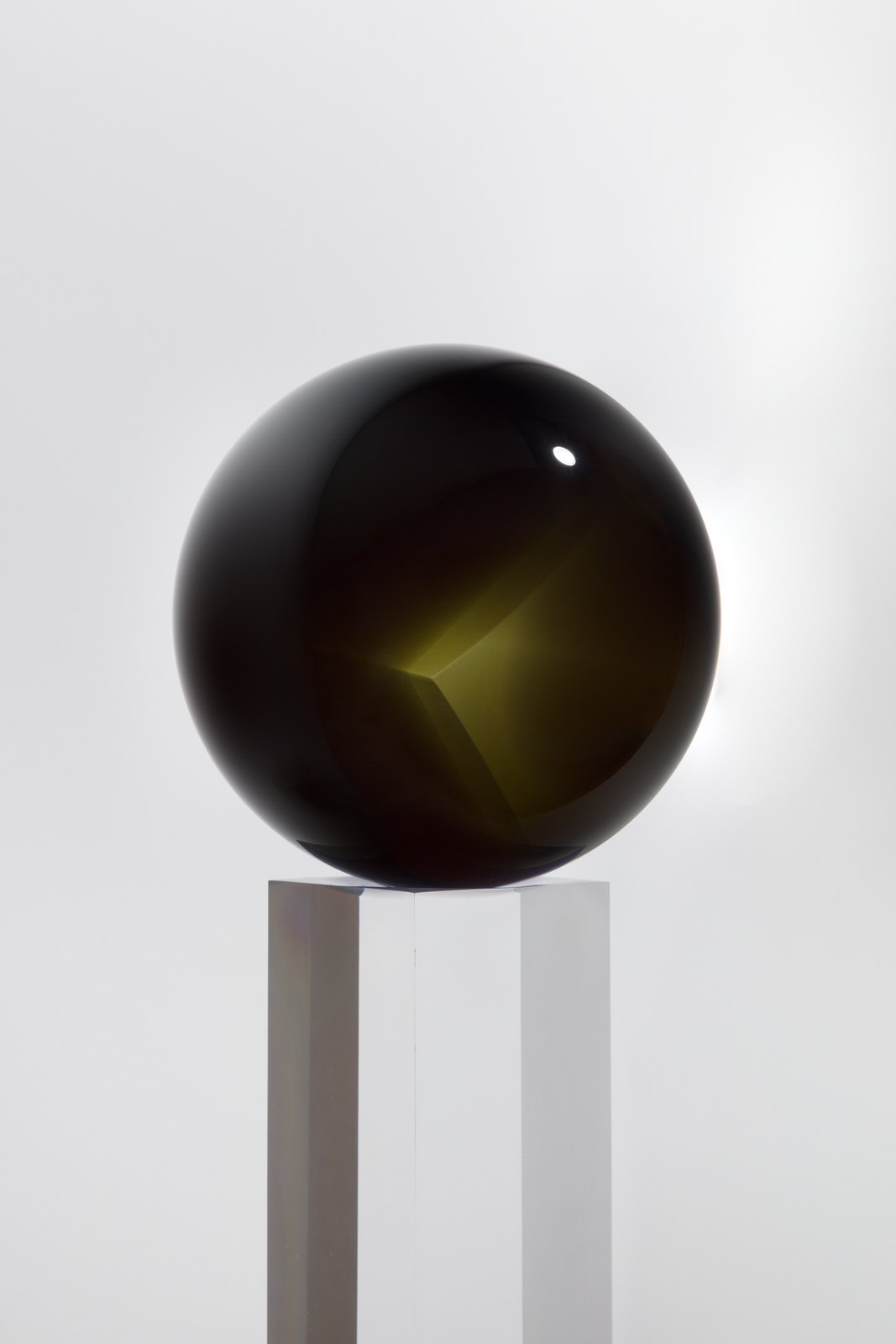 HELEN PASHGIAN 海倫&middot;帕什加